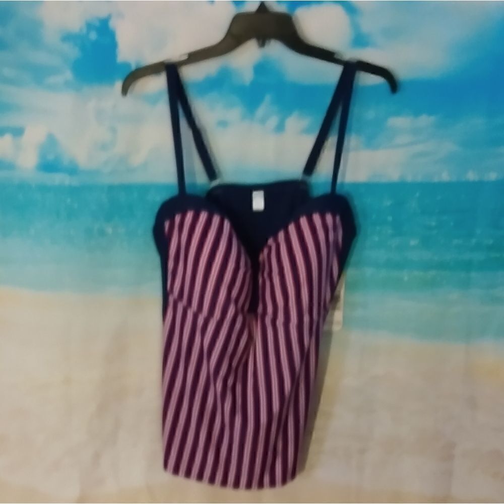 NWT: Tropical escape bathing suit.